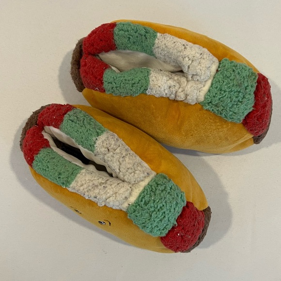 American Eagle Taco Slippers - Picture 2 of 5